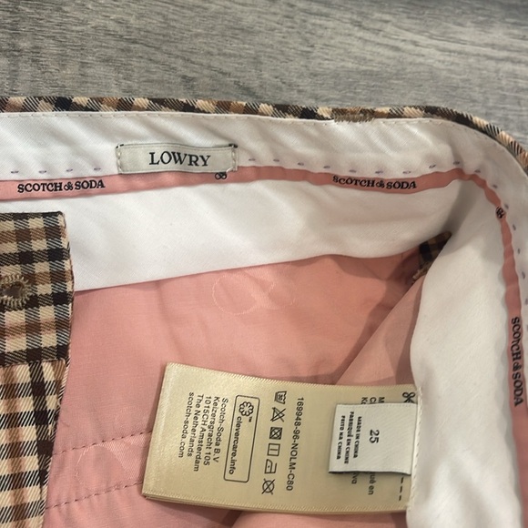 Women chinos - Beige Checkered plaid Chinos 
Size 25, mid rise
Scotch and Soda - Picture 7 of 16